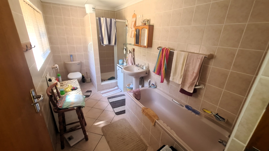 4 Bedroom Property for Sale in Dana Bay Western Cape